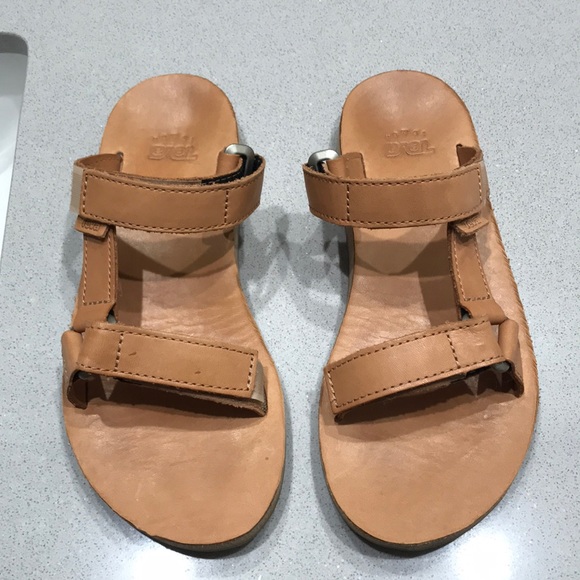 leather tevas